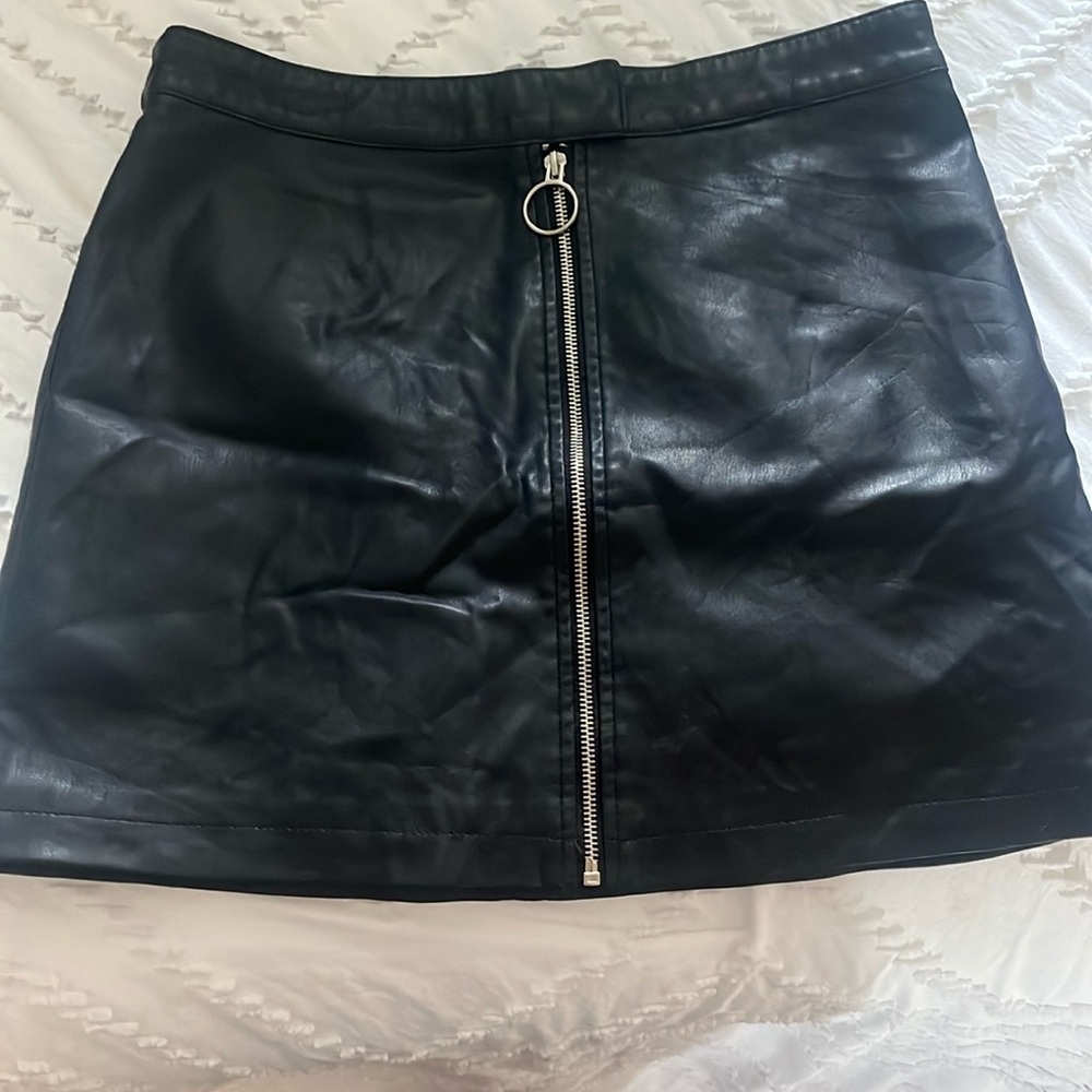 Forever 21 skirt